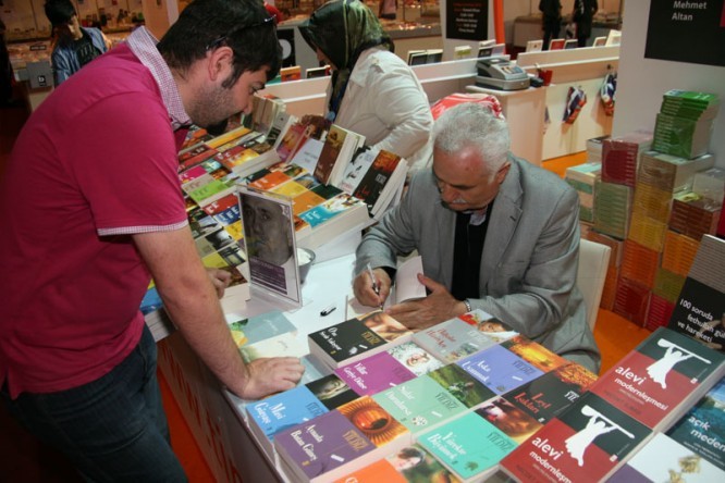 2. Kocaeli Kitap Fuarı (15-23 Mayıs 2010)