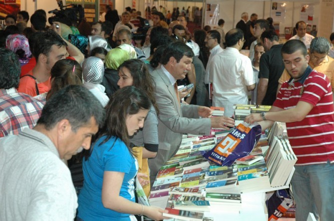 2. Kocaeli Kitap Fuarı (15-23 Mayıs 2010)