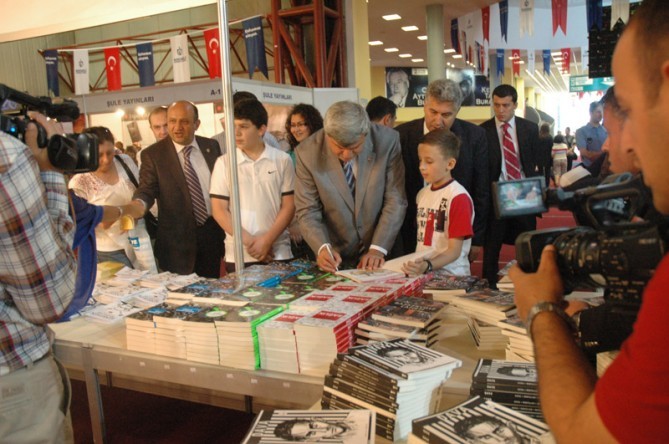 2. Kocaeli Kitap Fuarı (15-23 Mayıs 2010)