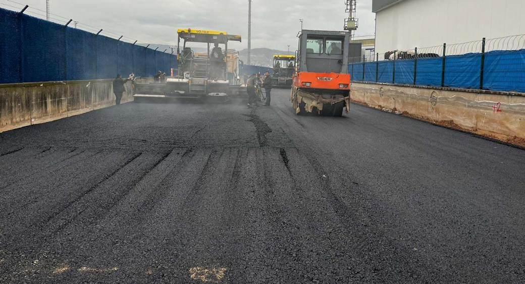 Ford fabrikasına ulaşımın sağlandığı yola asfalt