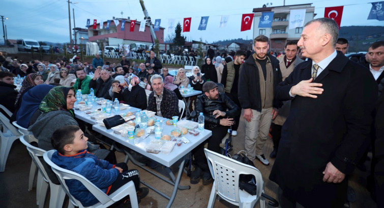 Yörükler Derince'deki iftarda buluştu