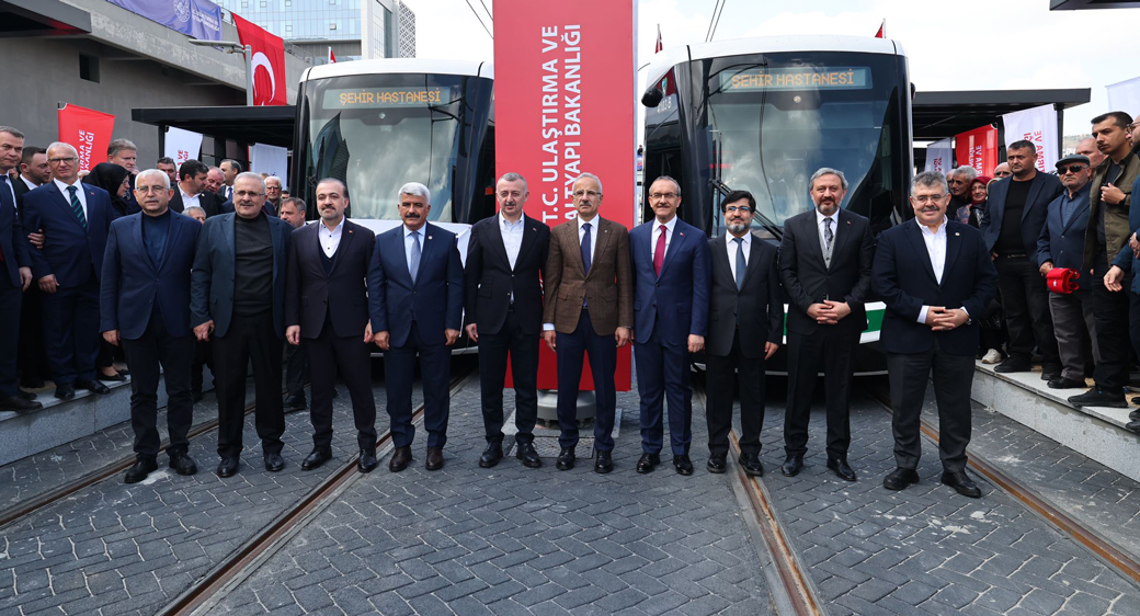 Şehir Hastanesi Tramvay Hattı törenle açıldı