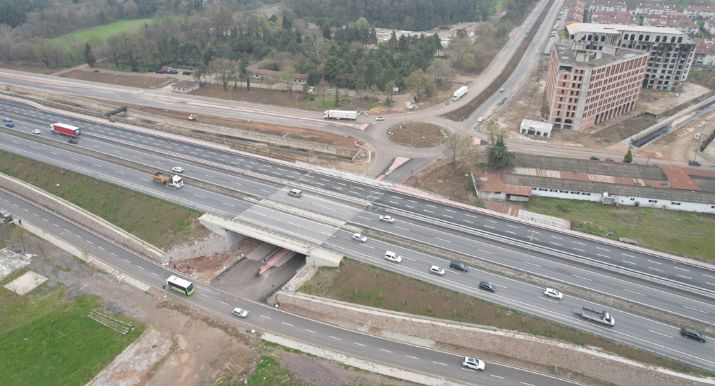 Stadyum bağlantı yolunda tamamlanan kısımlar trafiğe açıldı